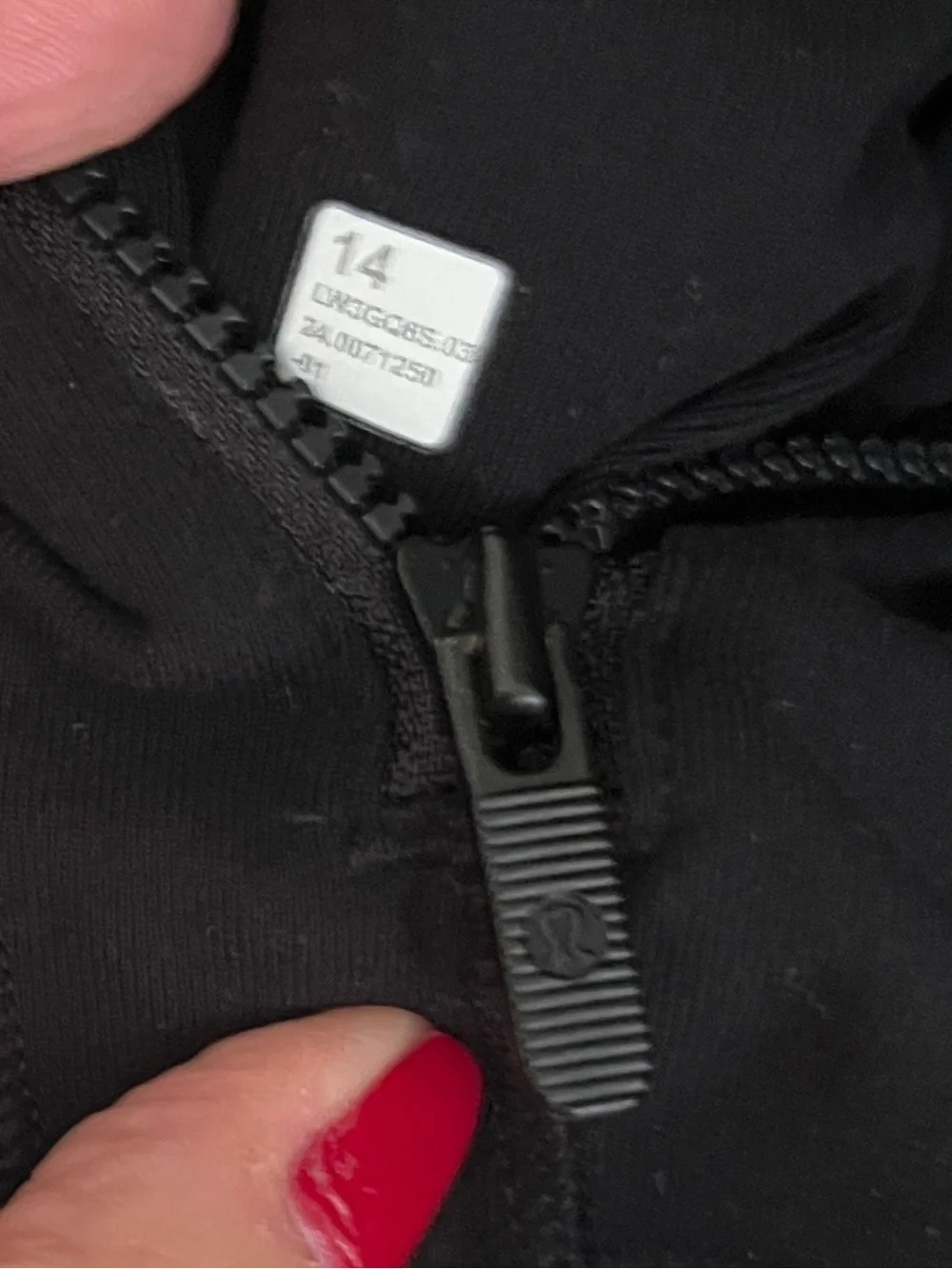 🍒LULULEMON sz 14 Classic DEFINE JACKET SOLID BLACK *LUON (W3GQ6S) - Picture 4 of 4
